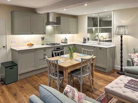 Kitchen/diner | Grange Cottage, Langham