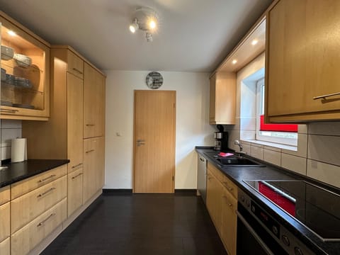 Enjoy cooking in this stylish, modern kitchen!