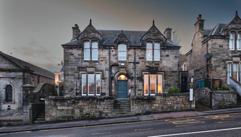 8th Decemberr 2025 4