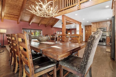 Rustic Ridge Manor-112