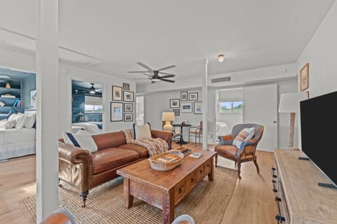 The heart of the Bunkhouse - a cozy western-inspired living room 