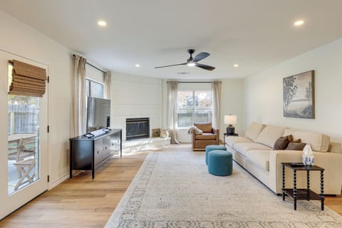 San Antonio Vacation Rental | 5BR | 3.5BA | 3,000 Sq Ft | 2 Steps to Enter