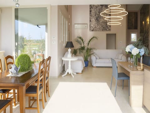 Mountainous Landforms, Mountain, Tree, Winter, Hill, Snow, Highland, Mountain Range, Landscape, Hill Station