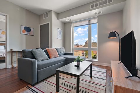CozySuites in Marquee 1BR Queen with pool & gym
