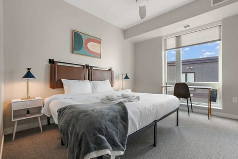 2BR 2BA CozySuites in Marquee with pool & gym