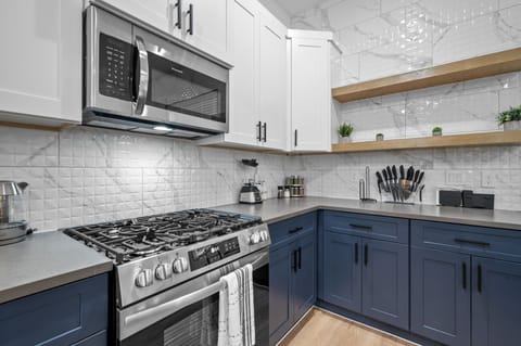 Space 1 – Kitchen (stove & cabinetry)