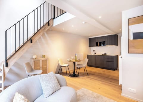 Stylish duplex studio with high-quality materials in the center of Ghent.