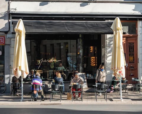 Enjoy a lovely lunch or coffee in the lunch bar next to the apartment