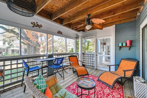 Charlotte Vacation Rental | 2BR | 2BA | 990 Sq Ft | Steps to Enter