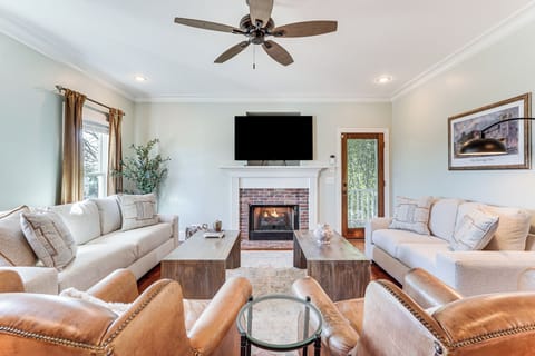 Augusta Vacation Rental | 3BR | 3.5BA | 1,750 Sq Ft | 5 Steps to Enter