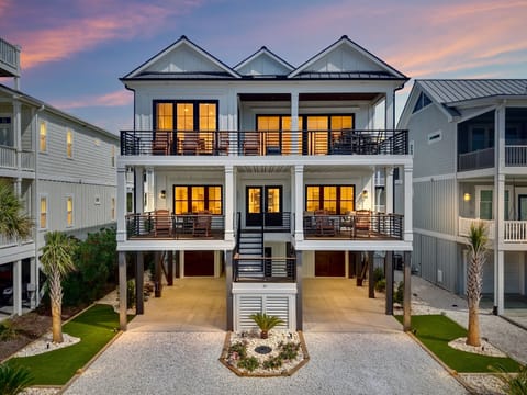 Welcome to Sea Oak at Ocean Isle Beach.  View from W. Second St. 