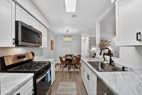 Indoors, Kitchen, Appliance, Microwave, Oven