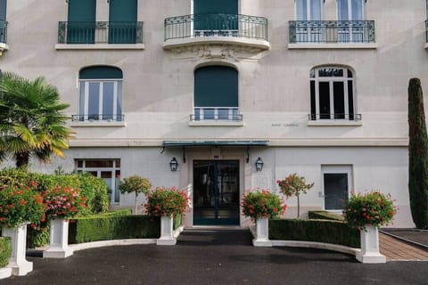 Entrance to the building