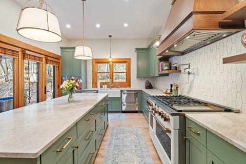 Retreat at Crabtree Falls 037