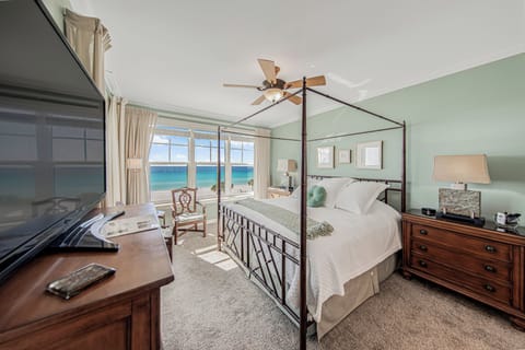 Gulf Front Master Bedroom