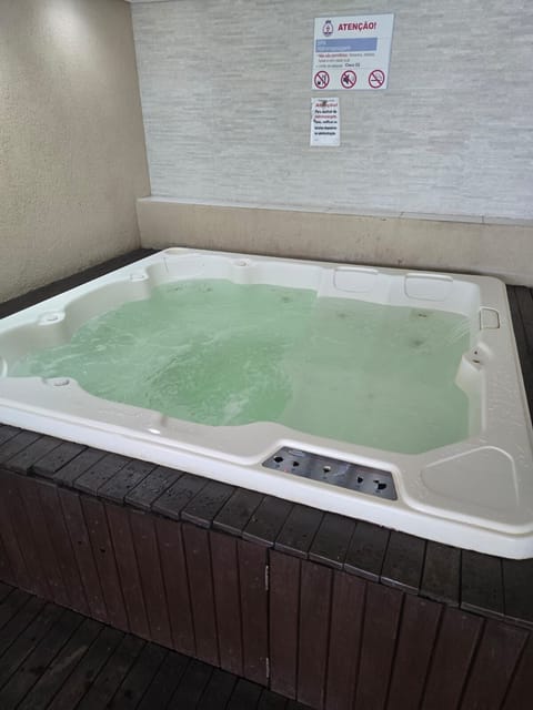 Indoor spa tub