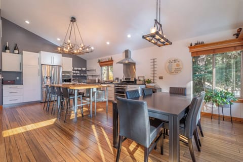 Spacious Kitchen & Dining Area