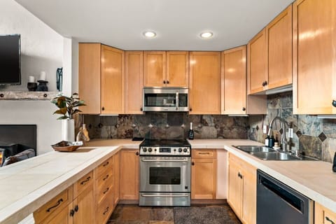 Fully equipped kitchen