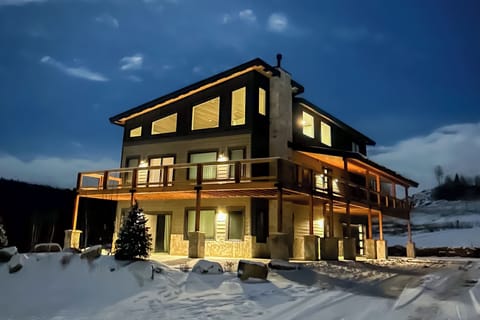 Granby Vacation Rental | 3BR | 5BA | 3,748 Sq Ft | Stairs Required