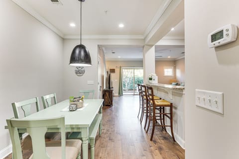 Dining Area | 1st Floor