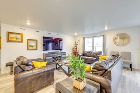 Caldwell Vacation Rental | 3BR | 2BA | 1,903 Sq Ft | 1 Small Step to Enter