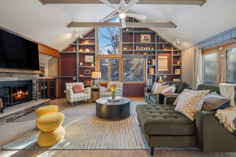 Welcome to the Galena Glen - where families & friends can slow down & reconnect.