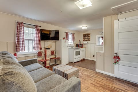 Living Room | Full Sleeper Sofa