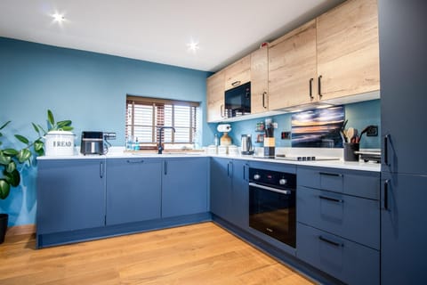 The Old Milking Parlour - 1 Bed Cottage - Amroth (27199)