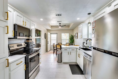 Kitchen | Coffee Maker | Air Fryer