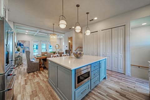 Close-up of the kitchen island and breakfast bar.