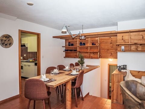 Furniture, Wood, Interior Design, Ceiling, Flooring, Floor, Room, Table, Cabinetry, Chair