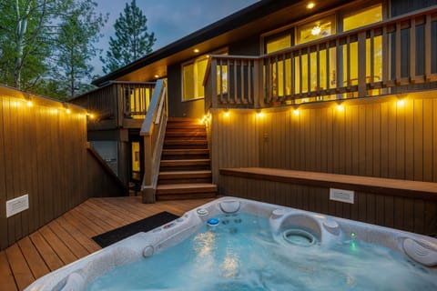 2024_05_22_1_cottonwood_lane_sunriver_twilight-11