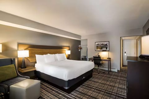 Bedroom. Interior and views may vary based on location and availability