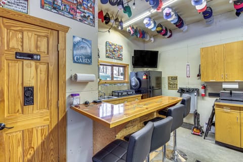 Bar Area | Lower Level