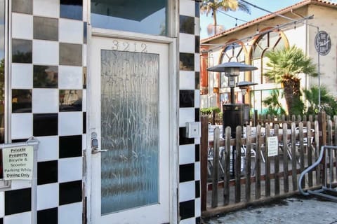 The lobby door opens out onto the happening Boulevard