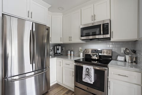 All stainless appliances