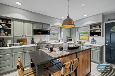 Kitchen with center island