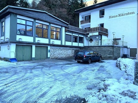 Double room without balcony - Hotel Haus Kärnten House in Friuli-Venezia Giulia