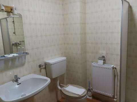 Double room with balcony - Hotel Haus Kärnten House in Friuli-Venezia Giulia