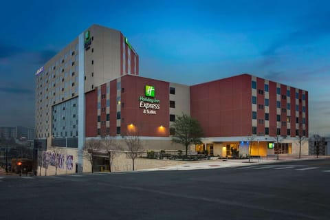 Holiday Inn Express &amp; Suites Austin Downtown-University