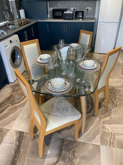 Living Room / Lounge