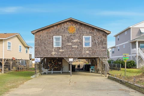Sea La Vie II Front Exterior