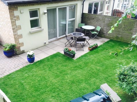 Enclosed rear garden - Admiral