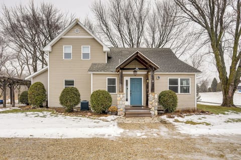 Loretto Vacation Rental | 4BR | 2BA | 2,200 Sq Ft | 2 Steps to Enter