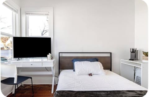 Queen bed