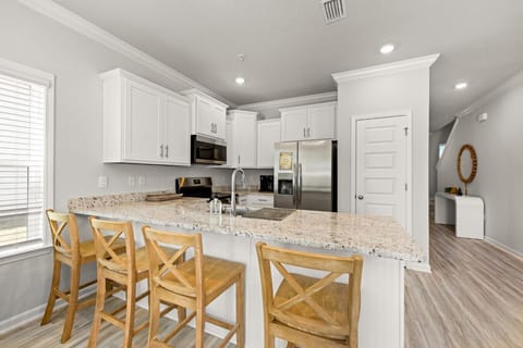 Fully Equipped Kitchen | Spacious Counters for Meal Prep