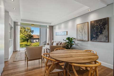 Thornibrae Green Point 2-Bed Apartment with Pool (34830)