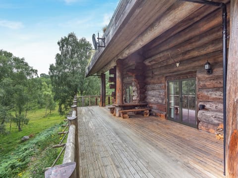Decking | Cinclus - Eagle Brae, Beauly, near Drumnadrochit