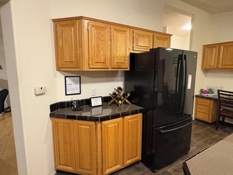 Stocked fridge. Basic spices and cooking oil provided.