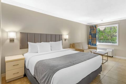 Bedroom. Interior and views may vary based on location and availability.